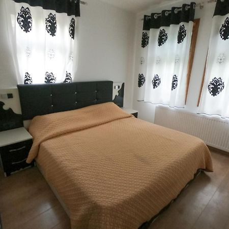 ולבונה Hotel Fusha E Gjese מראה חיצוני תמונה