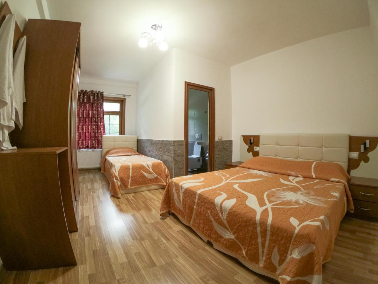 ולבונה Hotel Fusha E Gjese מראה חיצוני תמונה