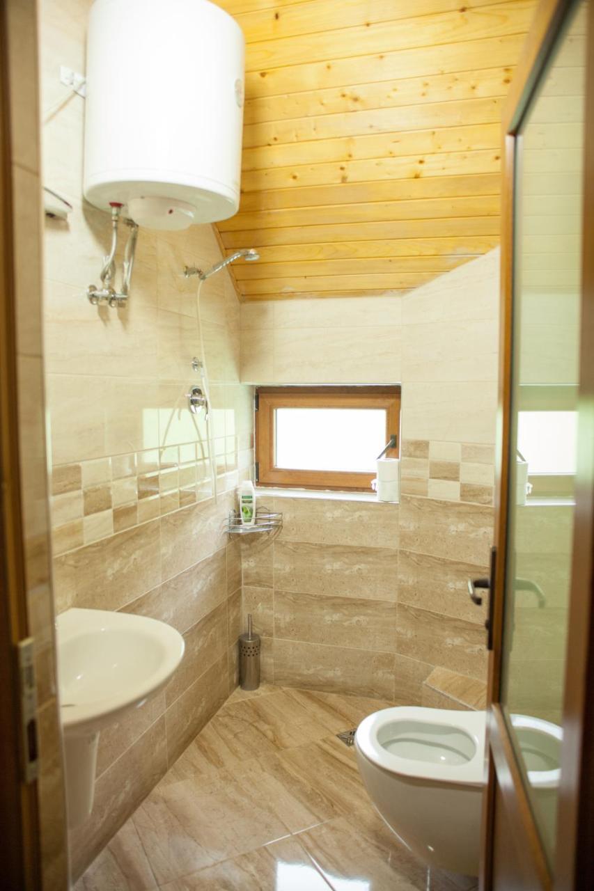 ולבונה Hotel Fusha E Gjese מראה חיצוני תמונה